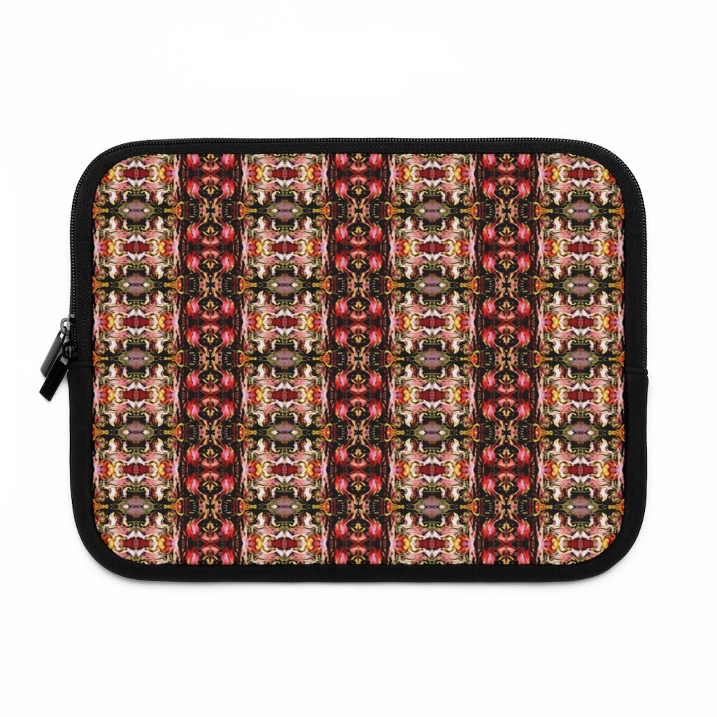 Oceans A Woman Print Laptop Sleeve