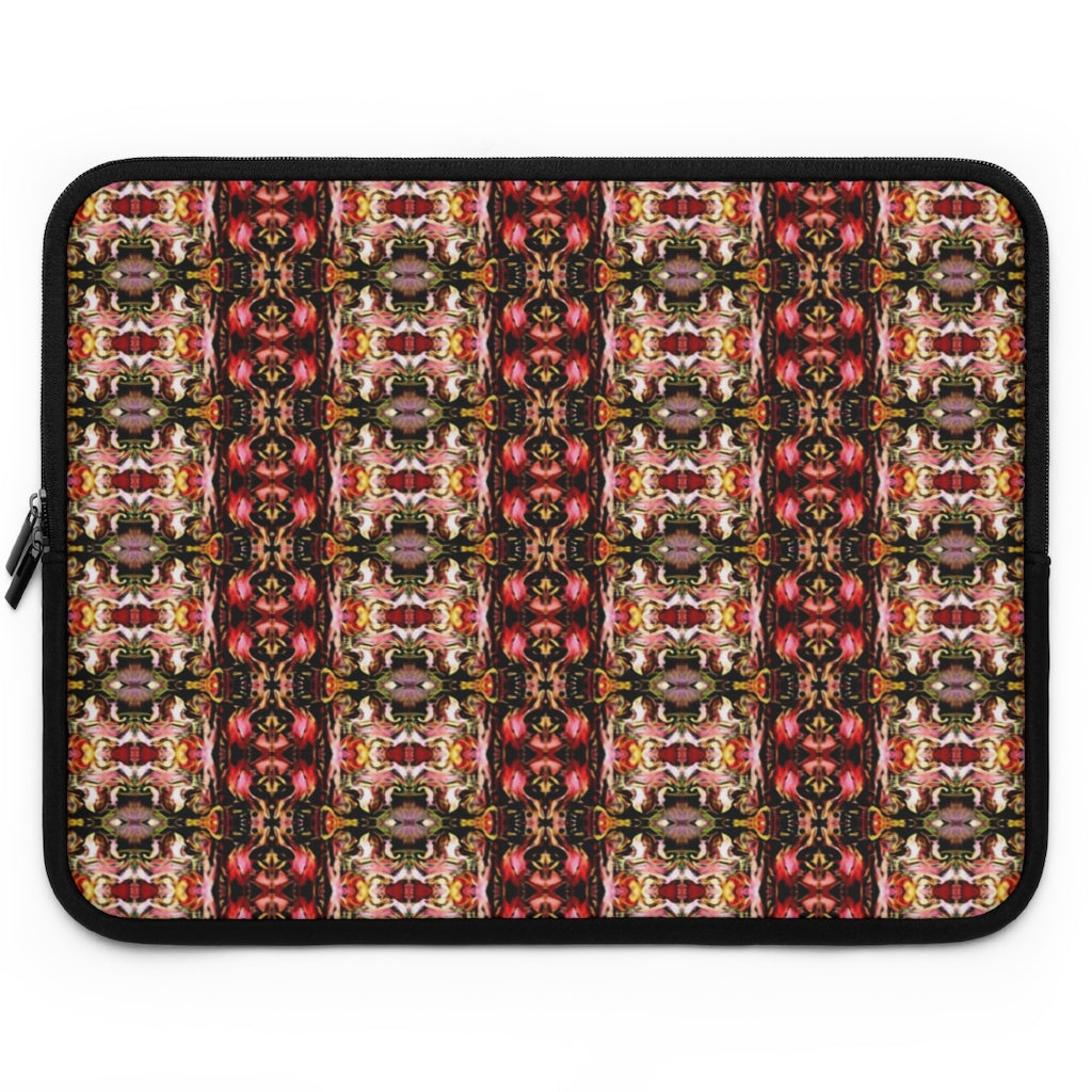 Oceans A Woman Print Laptop Sleeve